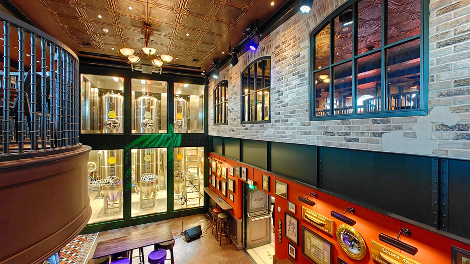 Master of the Seas Pub