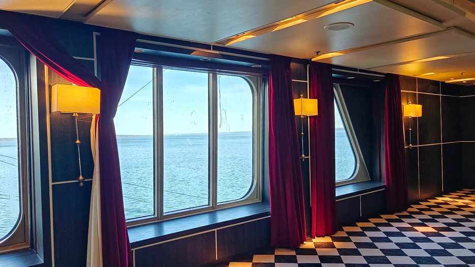 neue Fenster im Steakhaus The Grill