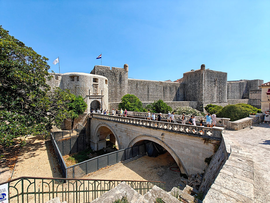 Dubrovnik, Pile-Tor