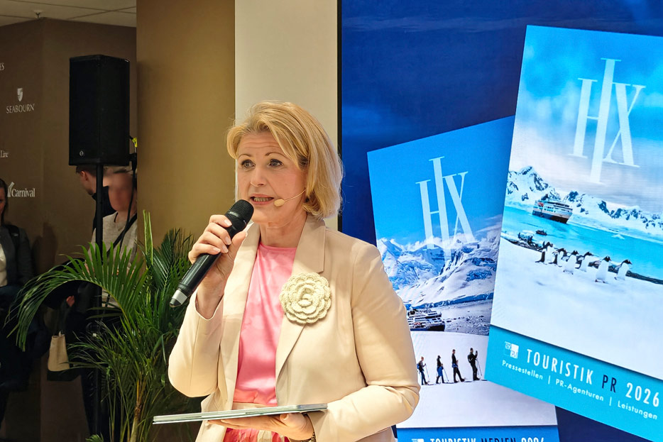 Anke Harnack, Moderatorin der Award-Verleihung am AIDA-Stand auf der ITB in Berlin